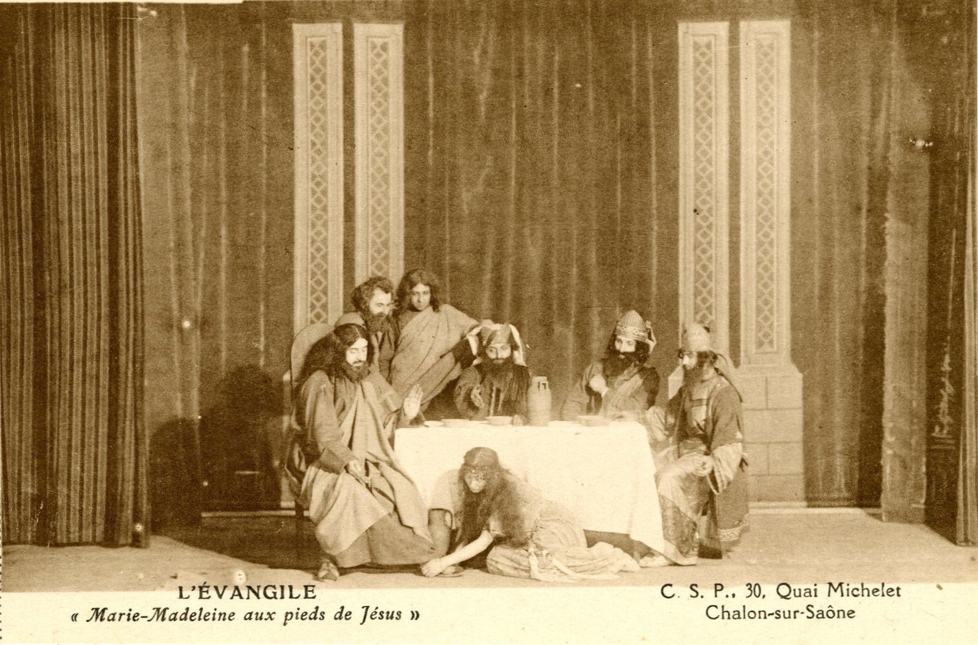 CSP, 30 quai Michelet, Chalon-sur-Saône. L'Evangile, Marie-Madeleine aux pieds de Jésus.