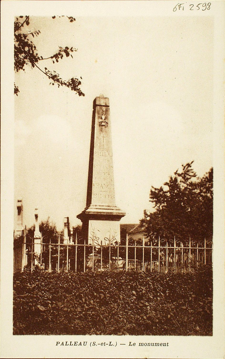 Palleau. Le monument.