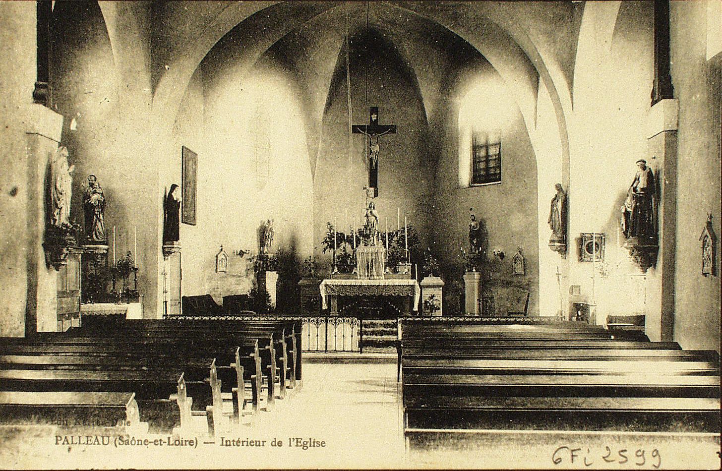 Palleau. Intérieur de l'église.
