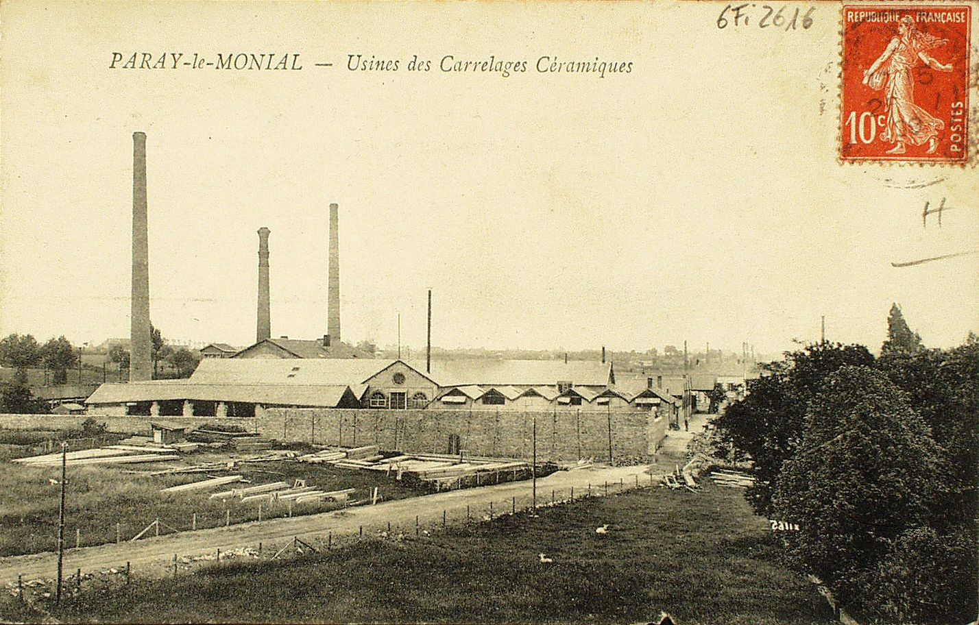 Paray-le-Monial. Usines des carrelages céramiques.