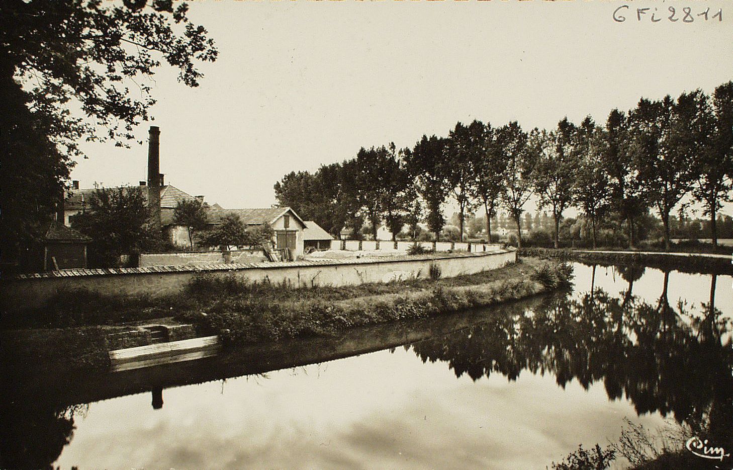 Pouilloux. L'usine du pont des Vernes et le canal.
