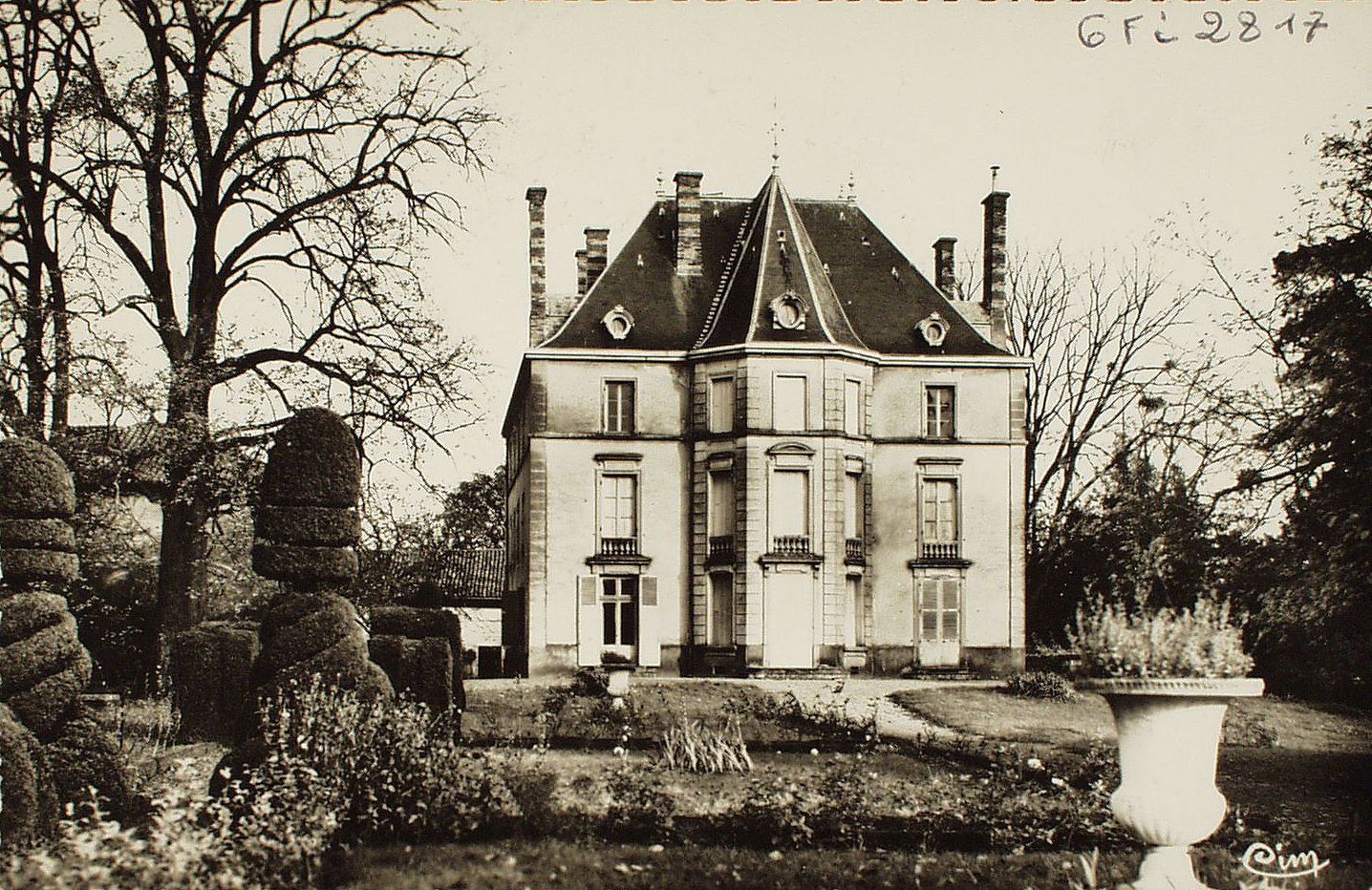 Préty. Le château.