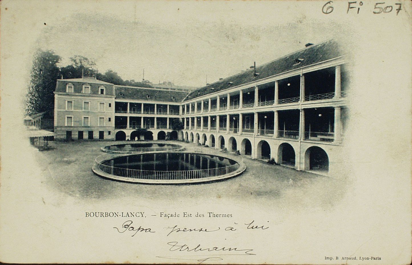 Bourbon-Lancy. Façade est des thermes.