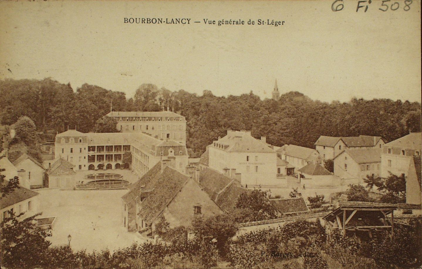 Bourbon-Lancy. Vue générale de Saint-Léger.