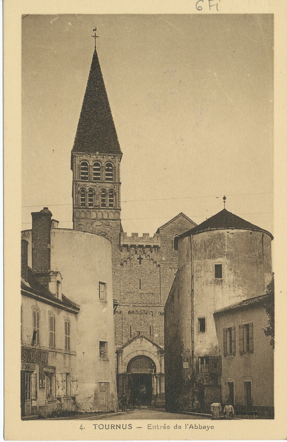 Tournus. Entrée de l'abbaye.
