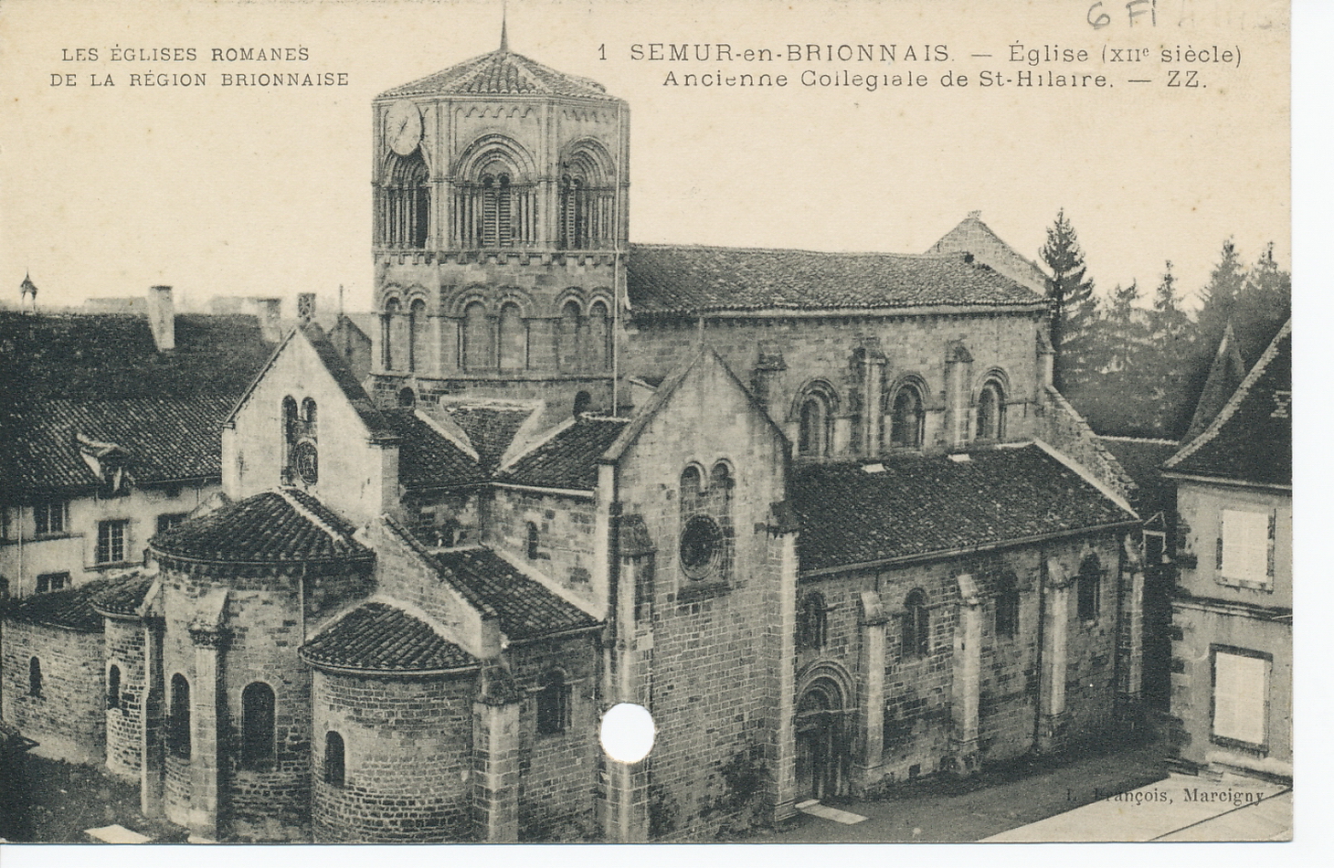 Semur-en-Brionnais. Eglise (XIIe s.). Ancienne collégiale de Saint-Hilaire. Les églises romanes de la région brionnaise.