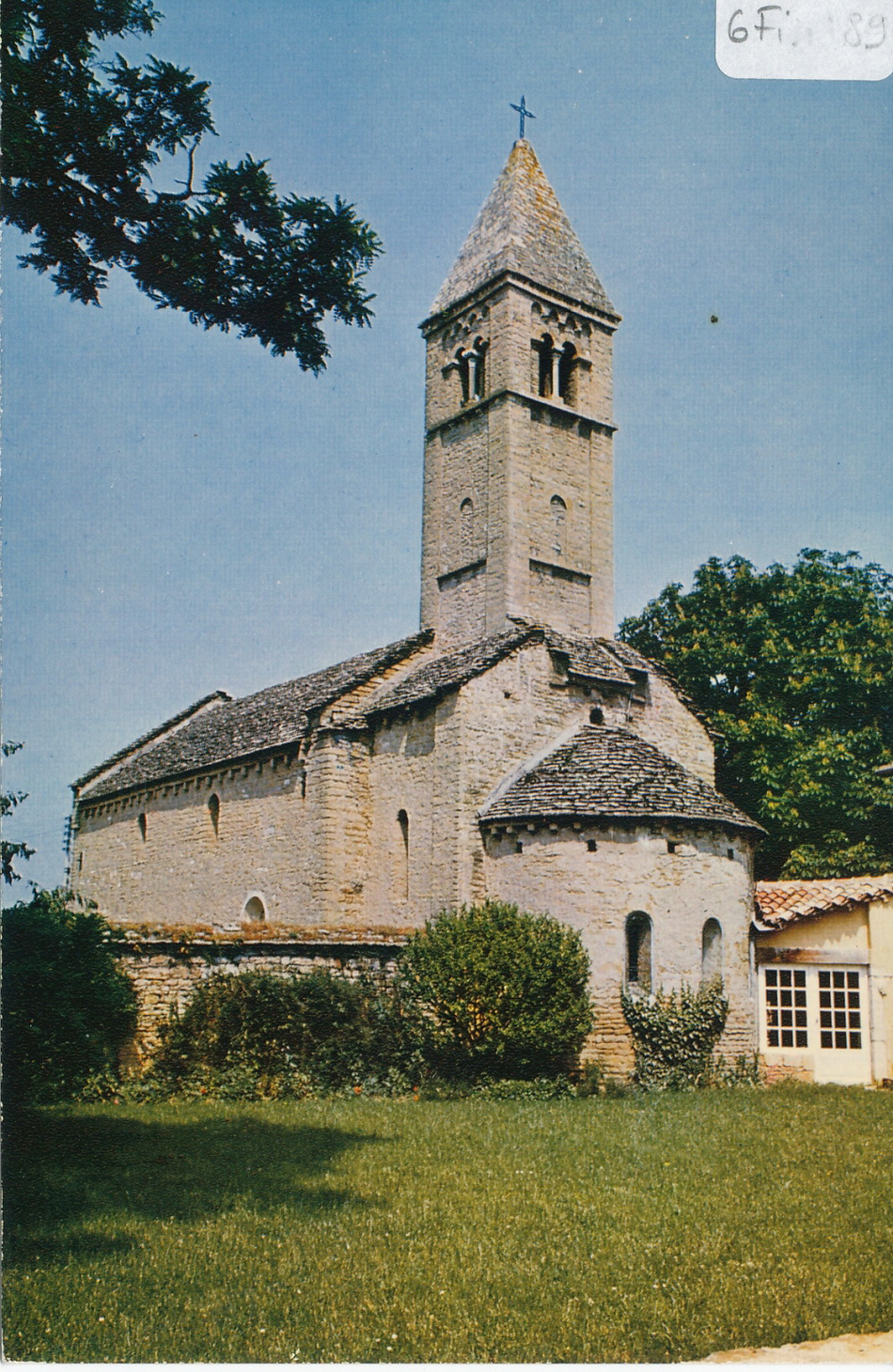 Taizé. Eglise romane, XIIe s.