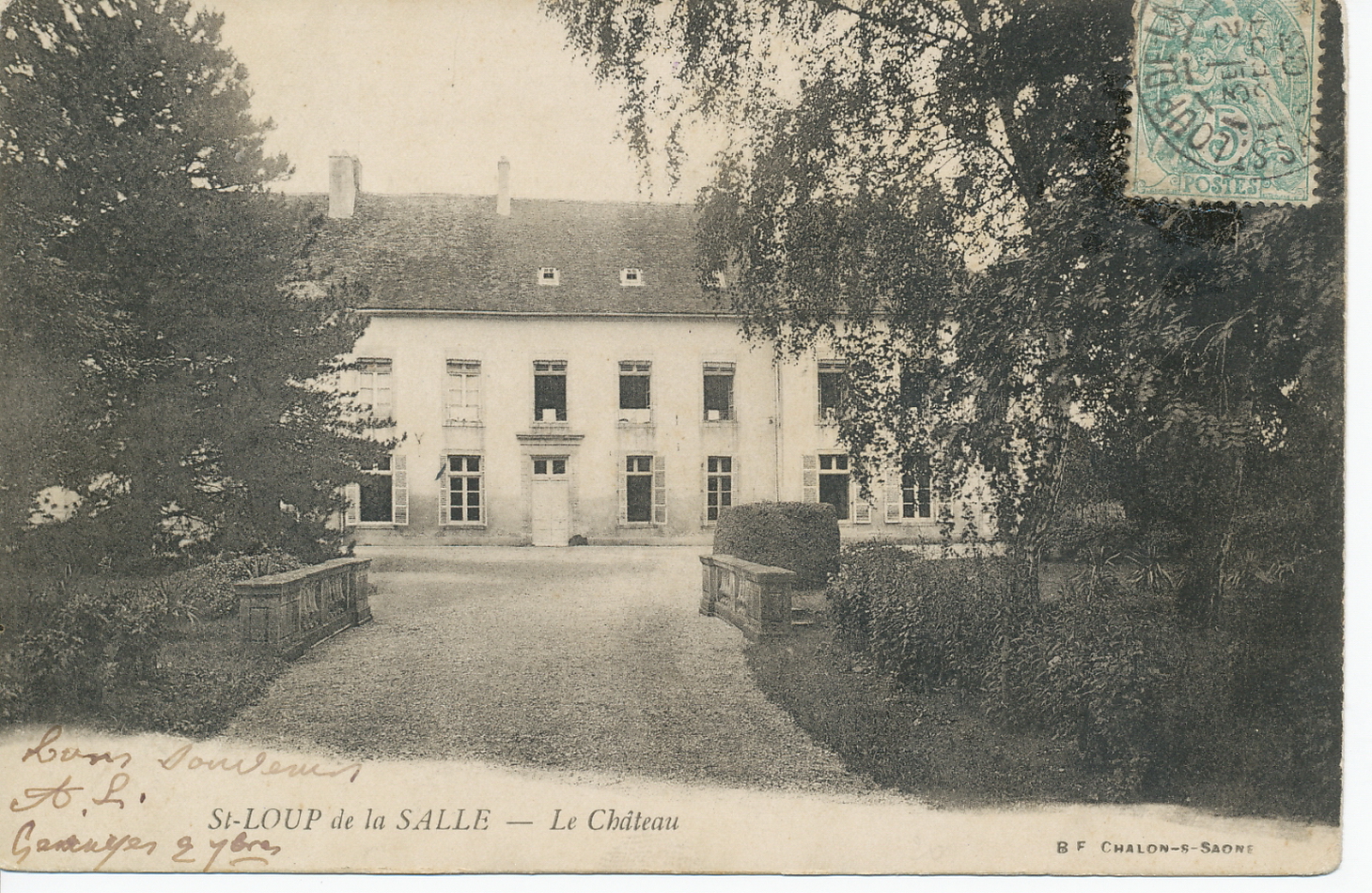 Saint-Loup-de-la-Salle. Le château.