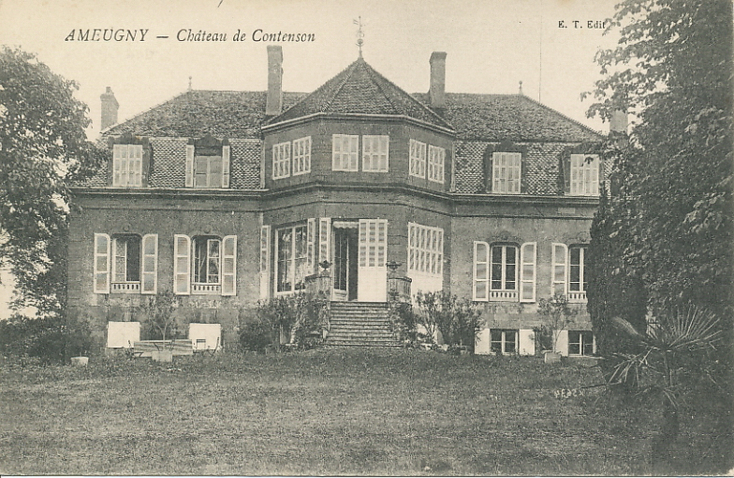 Ameugny. Château de Contenson.