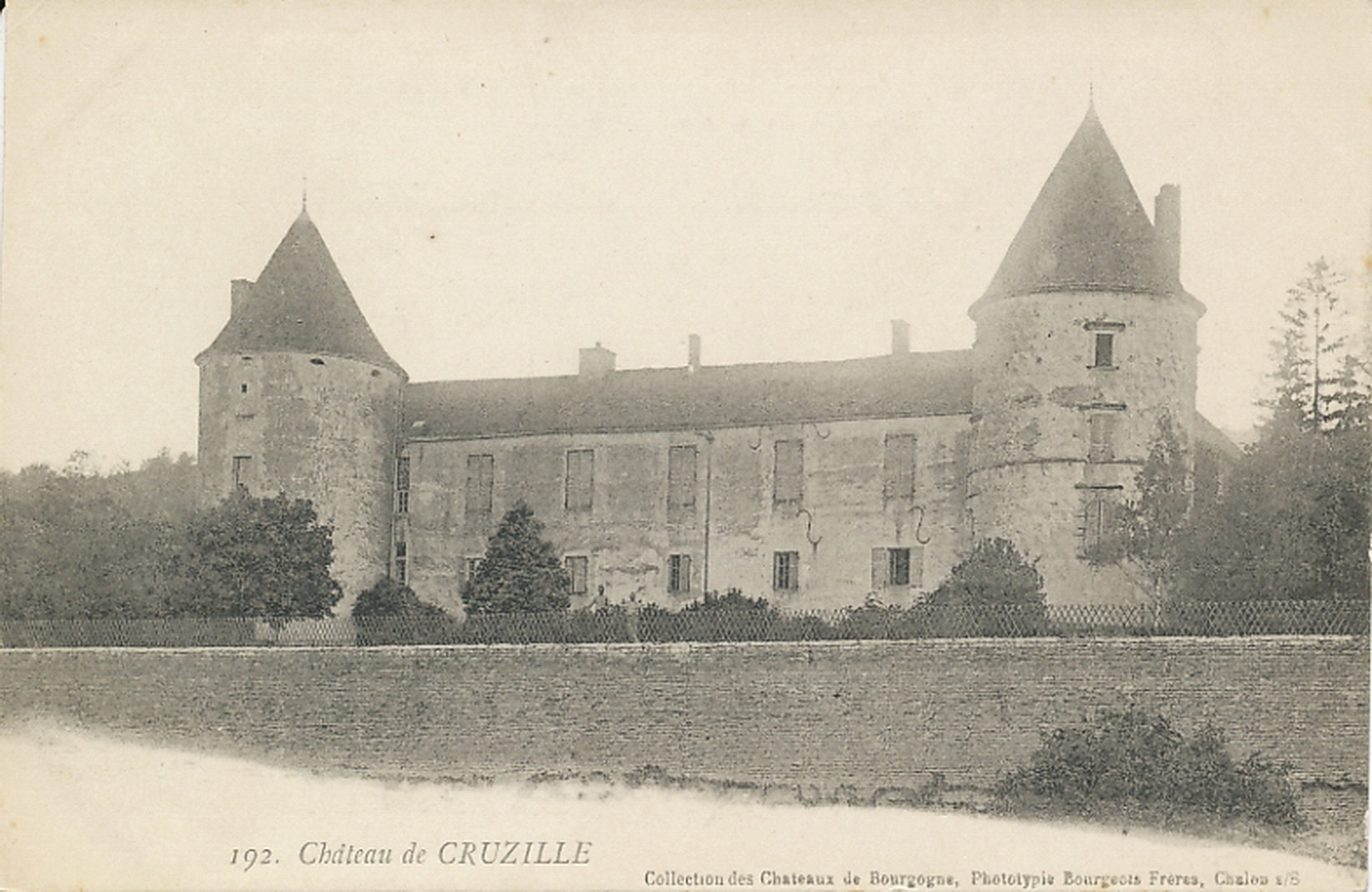 Château de Cruzille.