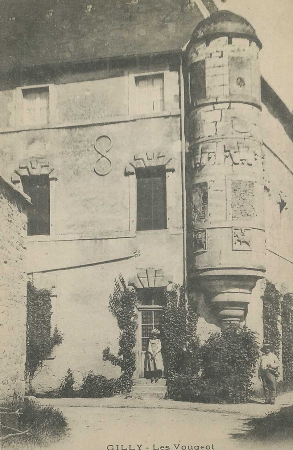 Gilly. Les Vougeot.