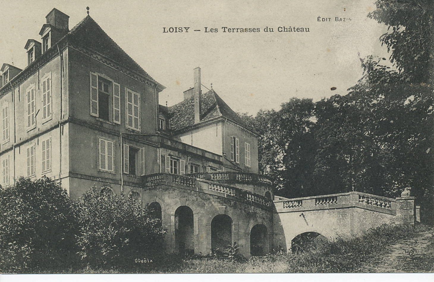 Les Loisy. Les terrasses du château.