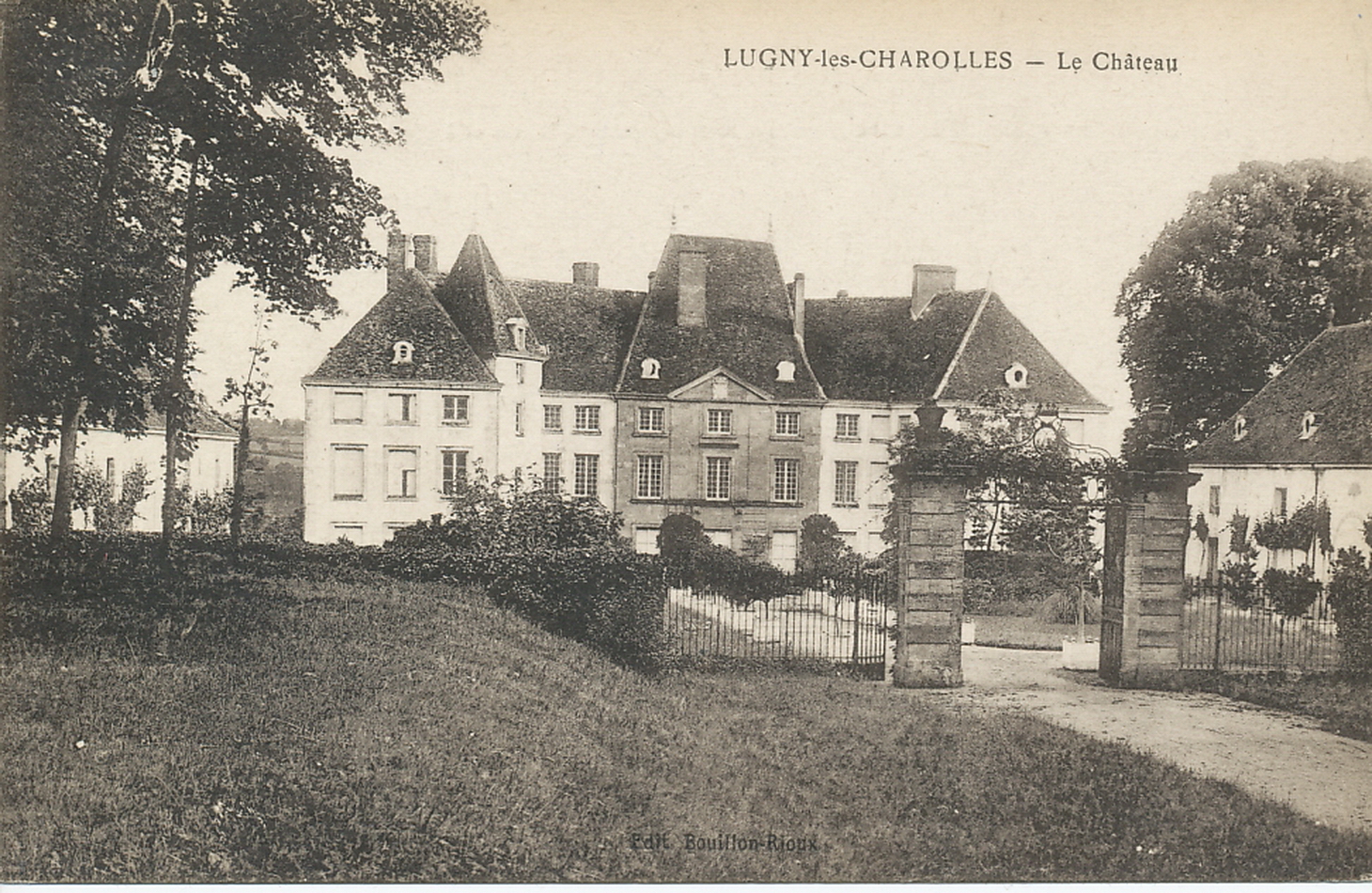 Lugny-lès-Charolles. Le château.