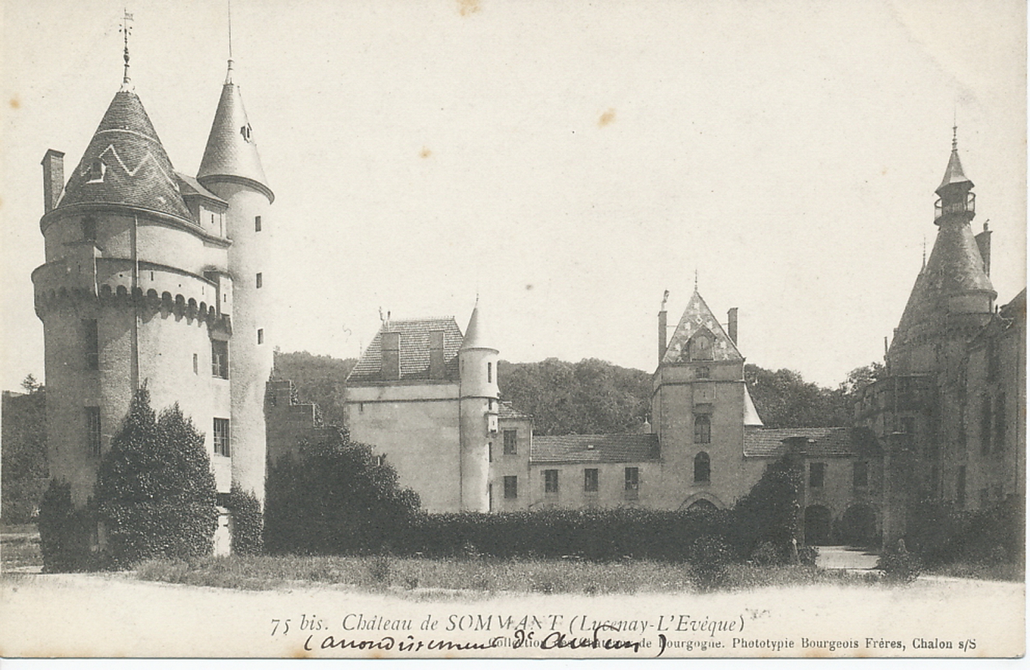 Château de Sommant (Lucenay-l'Evêque).